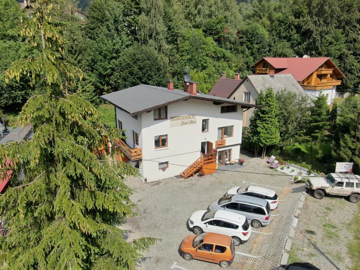 שצ'צ'ירק Beskidzka Guest House מראה חיצוני תמונה