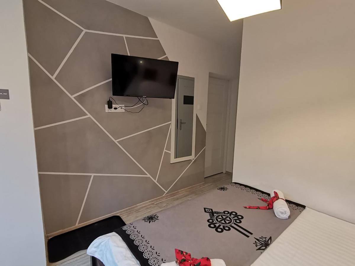 שצ'צ'ירק Beskidzka Guest House מראה חיצוני תמונה